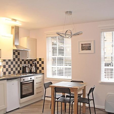 Cosy Castle Apartment Edimburgo Esterno foto